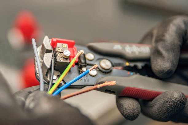 Best Electrician Near Me  in Madison, SD